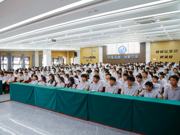 1727230765952228.png 入学典4.png